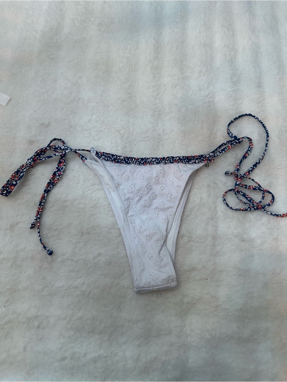 New! Frankie's Bikinis Garden Eyelet Divine Skimpy Bikini Bottom 39322 - Picture 4 of 10